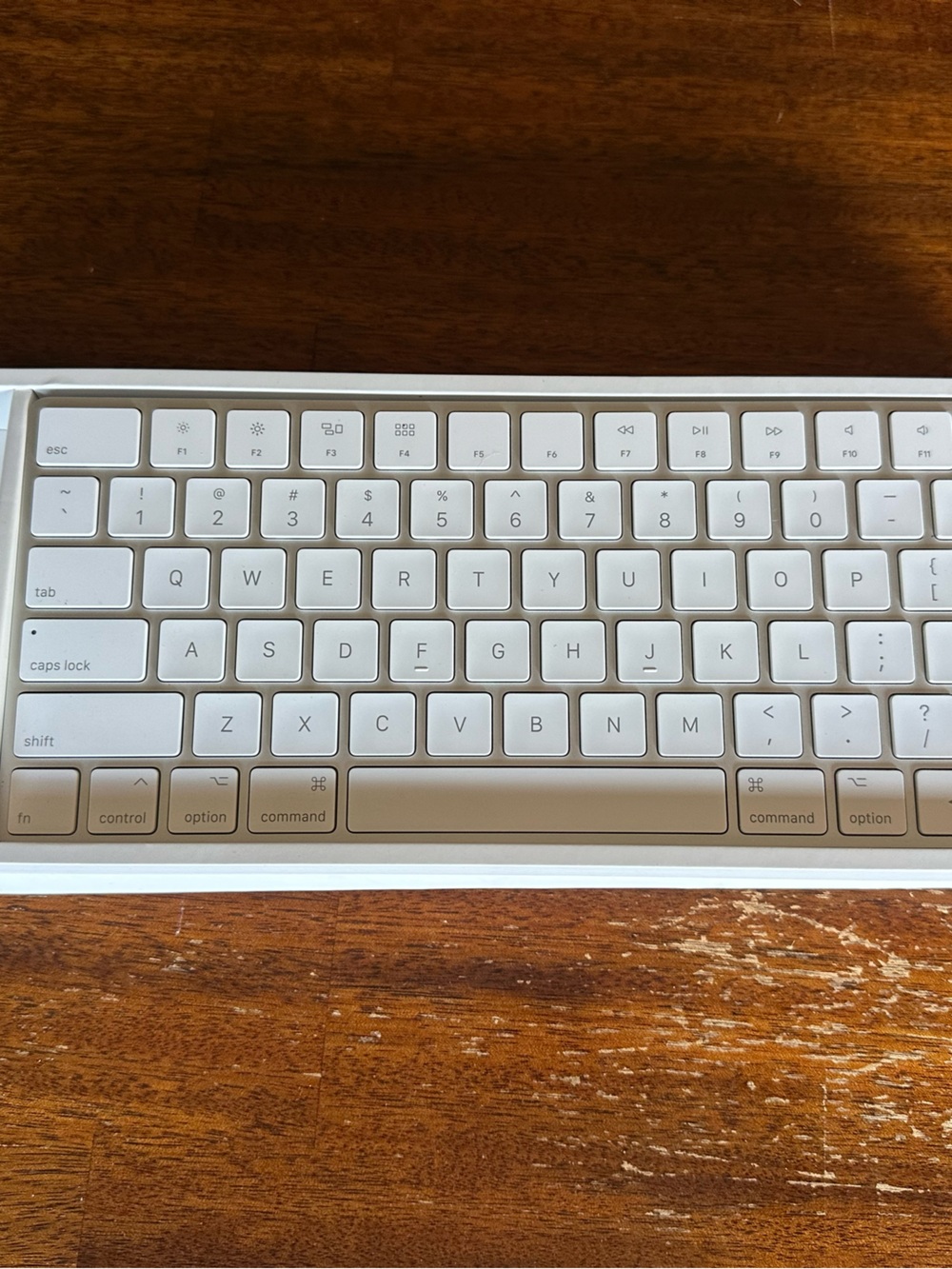 Apple Magic Keyboard (Wireless, rechargeable NEW W BOX
